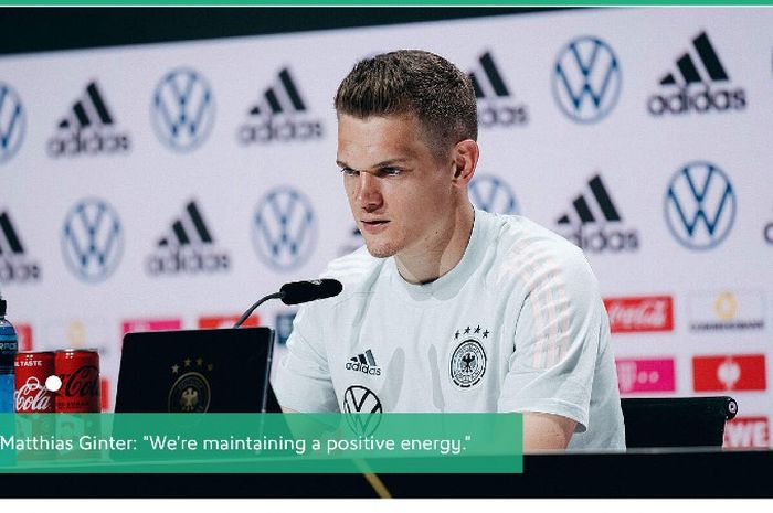 Bek Jerman, Matthias Ginter.