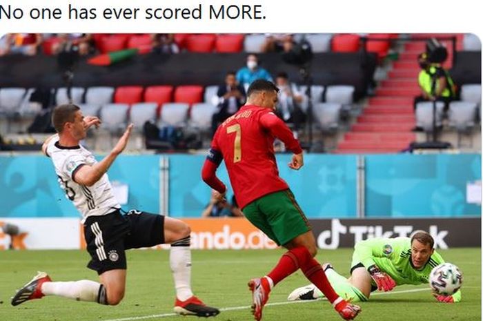 Megabintang timnas Portugal, Cristiano Ronaldo, mencetak gol ke gawang timnas Jerman dalam laga Grup F EURO 2020 di Stadion Football Arena, Sabtu (19/6/2021).