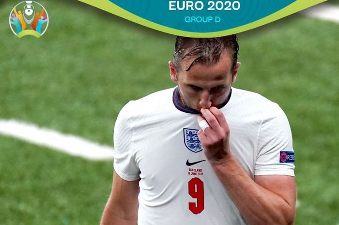 Ekspresi striker timnas Inggris, Harry Kane, dalam laga Grup D EURO 2020 kontra timnas Skotlandia di Stadion Wembley, Jumat (18/6/2021).