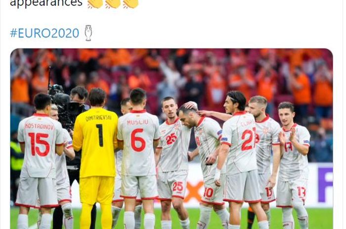 Guard of Honour buat kapten Makedonia Utara, Goran Pandev saat laga melawan Belanda di Johan Cruijff Arena, pada Senin (21/6/2021).