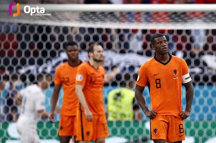 Ekspresi kapten Belanda, Georgino Wijnaldum, usai kalah dari Republik Ceska pada EURO 2020.