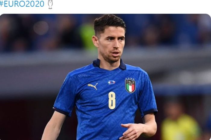 Eks gelandang Liverpool, Ray Houghton, menyoroti perbedaan mencolok performa Jorginho di Chelsea dan Italia pada EURO 2020.