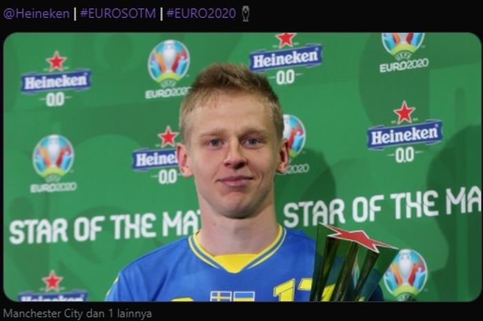 Bek sayap Manchester City, Oleksandr Zinchenko, terpilih sebagai star of the match di laga Ukraina melawan Swedia