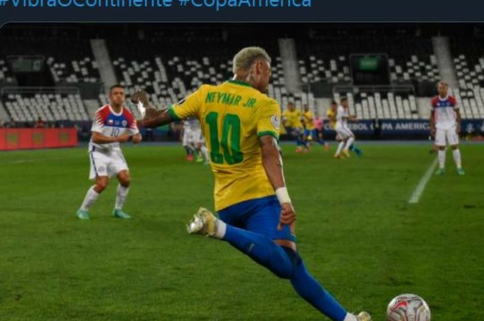 Aksi Neymar dalam duel Copa America 2021 atara Brasil vs Cile.