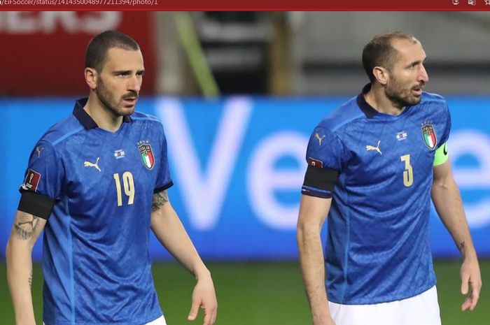 Duo bek timnas Italia, Giorgio Chiellini (kanan) dan Leonardo Bonucci (kiri).