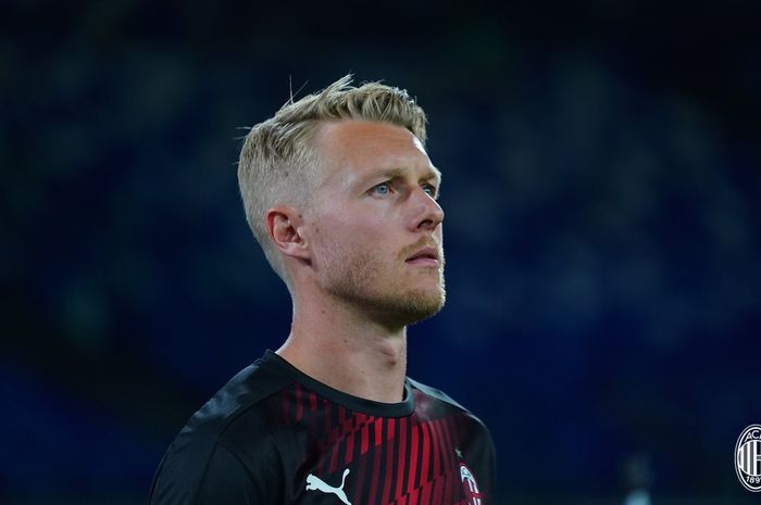 Bek AC Milan, Simon Kjaer.