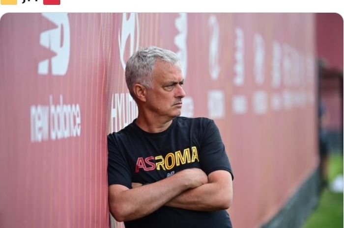 Pelatih AS Roma, Jose Mourinho.