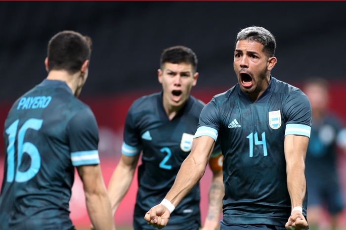 Adik-adik Lionel Messi membuka peluang lolos ke babak perempat final usai Argentina mengalahkan Mesir di Olmpiade Tokyo 2020.