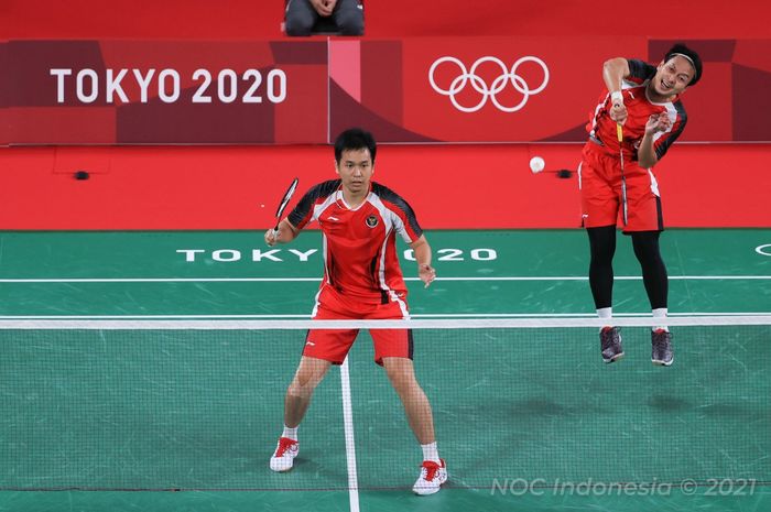 Pasangan ganda putra Indonesia, Mohammad Ahsan/Hendra Setiawan, pada laga kedua penyisihan grup Olimpiade Tokyo 2020, Senin (26/7/2021).