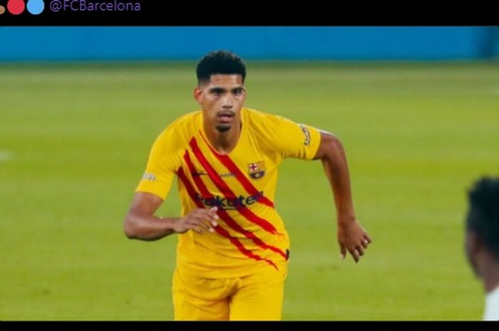 Bek Barcelona, Ronald Araujo