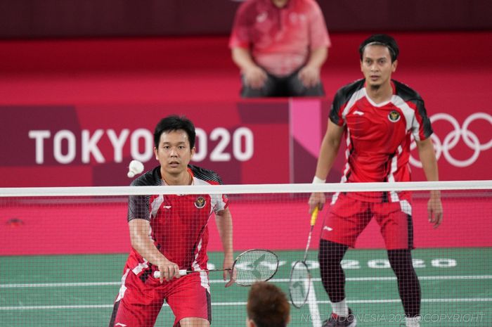 Pasangan ganda putra Indonesia, Mohammad Ahsan/Hendra Setiawan, pada perebutan medali perunggu Olimpiade Tokyo 2020 di Musashino Forest Plaza, Sabtu (31/7/2021).