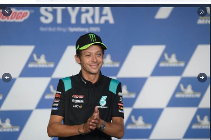 Pembalap Petronas Yamaha SRT, Valentino Rossi, ketika mengumumkan pensiun pada akhir MotoGP 2021 dalam sesi konferensi pers di Red Bull Ring, Spielberg, Kamis (5/8/2021).