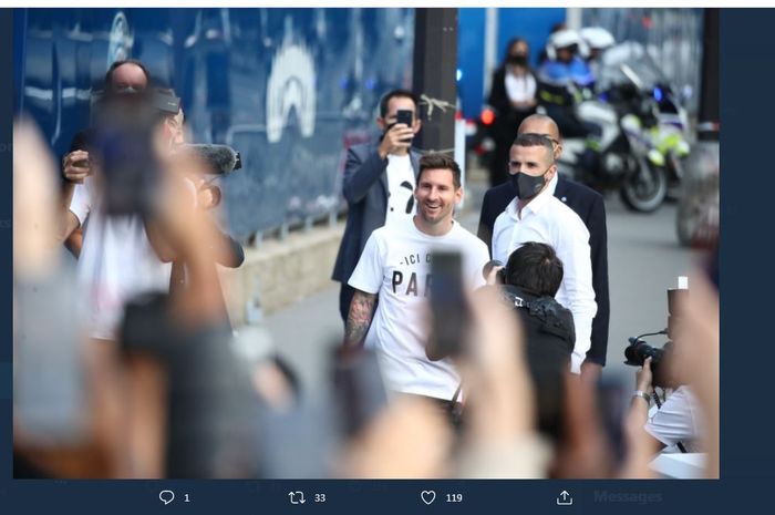 Lionel Messi saat mengunjungi markas PSG, Stadion Parc des Princes, Paris, 10 Agustus 2021.