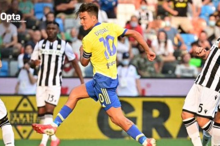 Cristiano Ronaldo tonton Paulo Dybala cetak gol tercepat untuk Juventus dalam pertandingan Liga Italia melawan Udinese.