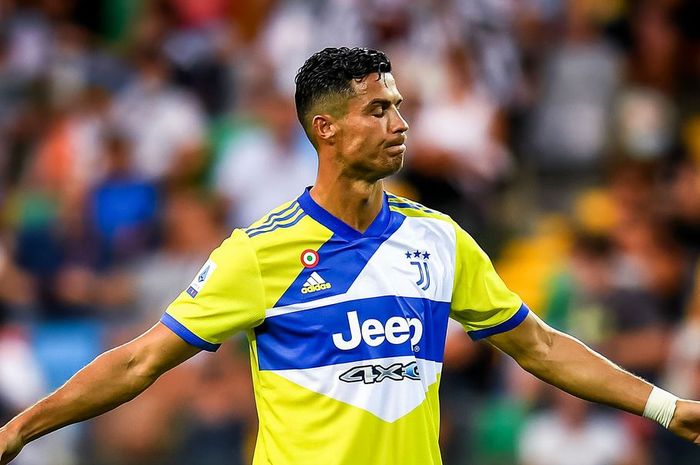 Presiden Paris Saint-Germain, Nasser Al-Khelaifi, mengatakan tidak akan membeli Cristiano Ronaldo kendati sang striker sudah minta Juventus untuk dijual. 