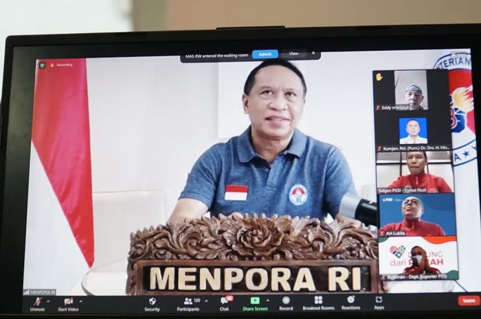 Menteri Pemuda dan Olahraga, Zainudin Amali, saat memimpin pertemuan dengan pemimpin suporter seluruh klub Liga 1 dan Liga 2 pada Selasa (24/8/2021).