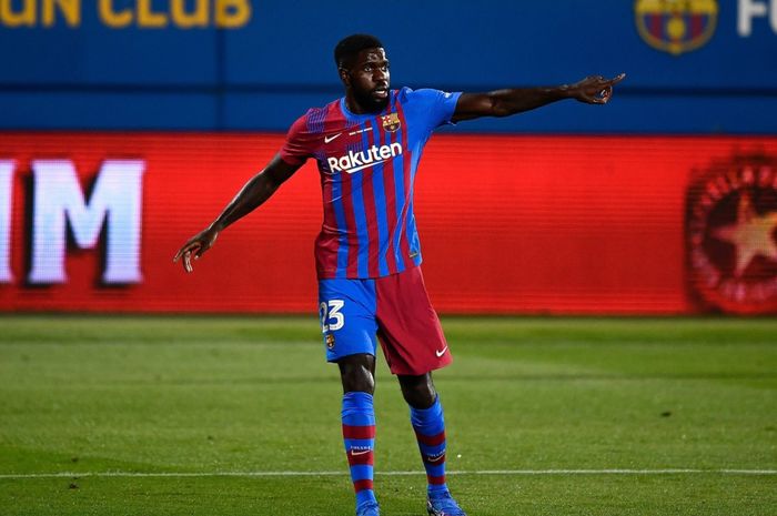 Samuel Umtiti yang dikabarkan bakal dilego pada bursa transfer musim panas 2021 justru memilih bertahan.