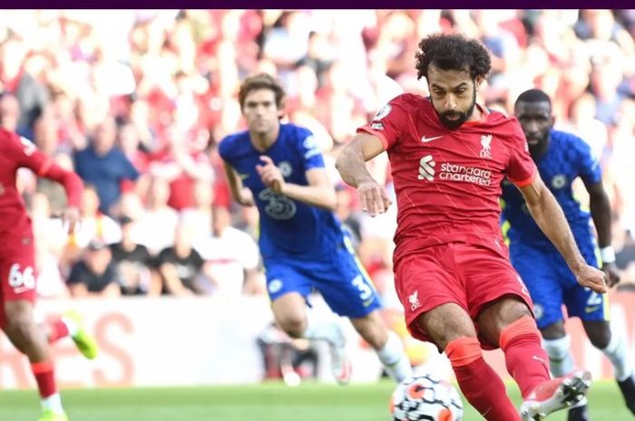 Penyerang Liverpool, Mohamed Salah, pada pertandingan versus Chelsea dalam lanjutan Liga Inggris, Sabtu (28/8/2021).