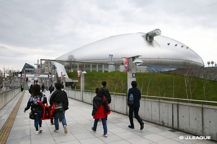 Salah satu stadion eks tuan rumah Piala Dunia 2002 yang dipakai markas klub Liga Jepang musim ini.