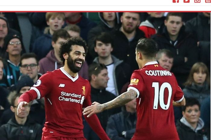 Mohamed Salah (kiri) dan Philippe Coutinho (kanan) ketika sama-sama membela Liverpool pada musim 2017-2018.