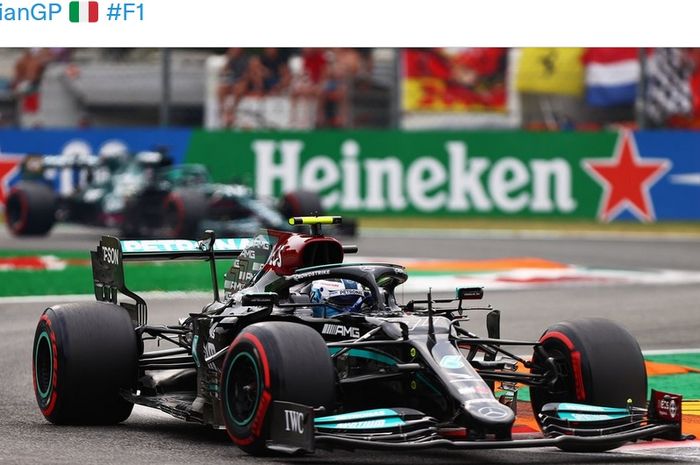 Pembalap Mercedes, Valtteri Bottas, mencetak waktu lap tercepat pada kualifikasi F1 GP Italia yang digelar di Sirkuit Monza, Italia, 10 September 2021.