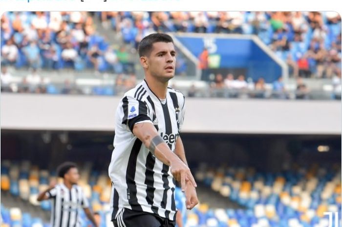 Striker Juventus, Alvaro Morata, membawa Bianconeri unggul atas Napoli pada babak pertama pekan ketiga Liga Italia.