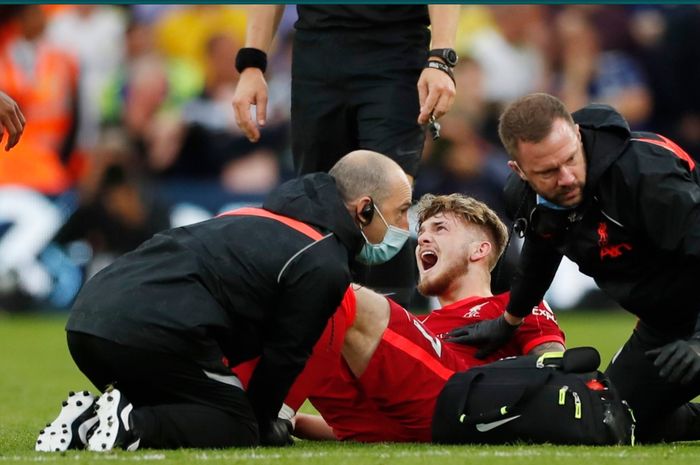 Harvey Elliot mengalami cedera serius pada bagian engkelnya setelah mendapat tekel keras dari pemain Leeds United.