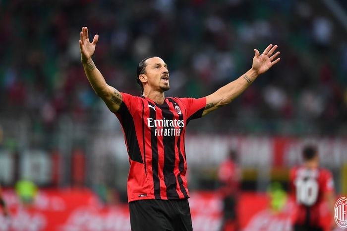 Bintang AC Milan, Zlatan Ibrahimovic, dinilai tidak bertambah tua usai mencetak gol comeback di Liga Italia 2021-2022.