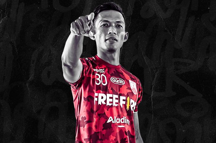 Kapten Persis Solo, Eky Taufik mengenakan jersey baru untuk Liga 2 2021.