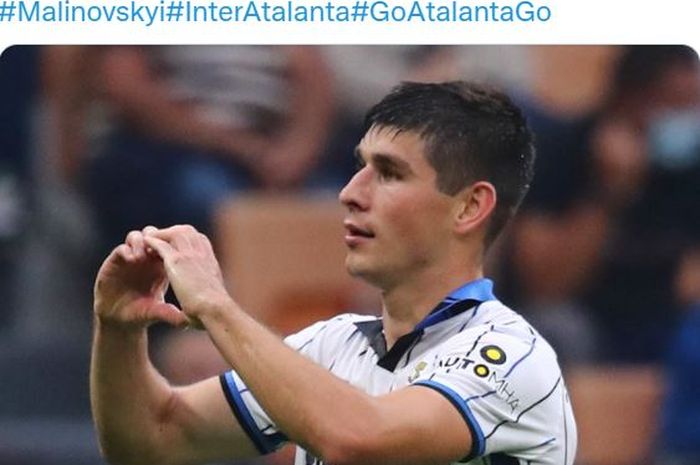 Striker Atalanta, Ruslan Malinovskyi, merayakan gol ke gawang Inter Milan dalam laga Liga Italia di Stadion Giuseppe Meazza, Sabtu (25/9/2021).