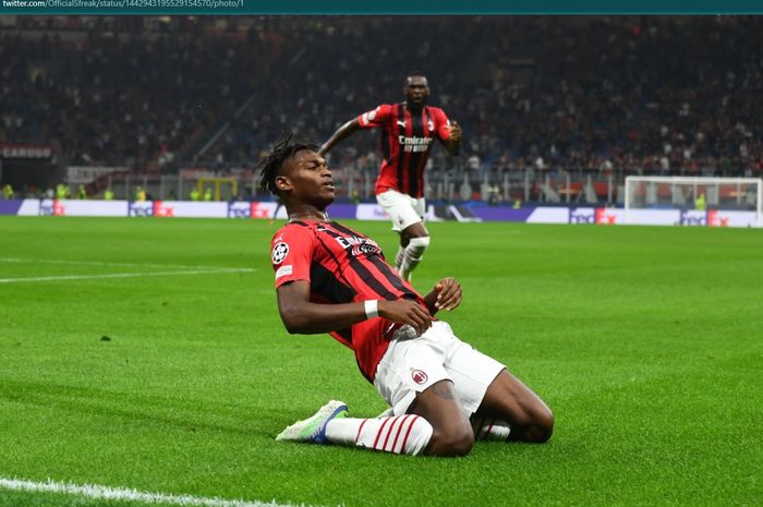 Momen Rafael Leao usai menjebol gawang Atletico Madrid.