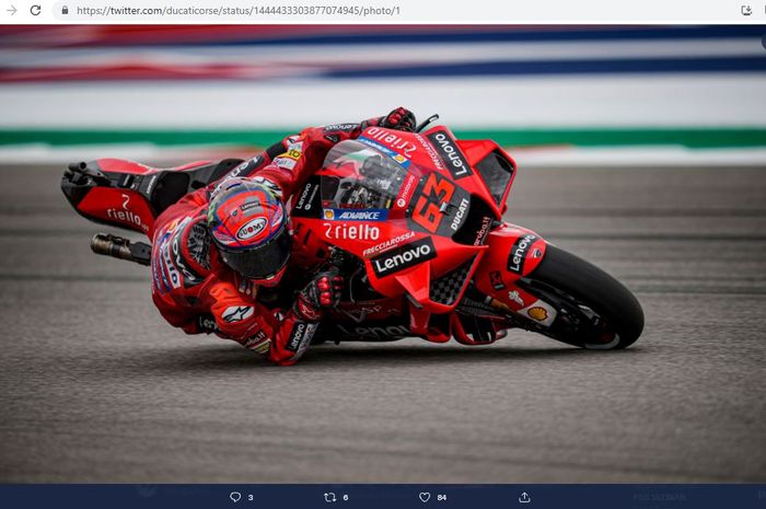 Pembalap Ducati Lenovo, Francesco Bagnaia, saat mengaspal pada MotoGP Americas 2021 di Circuit of the Americas, Austin, Texas.