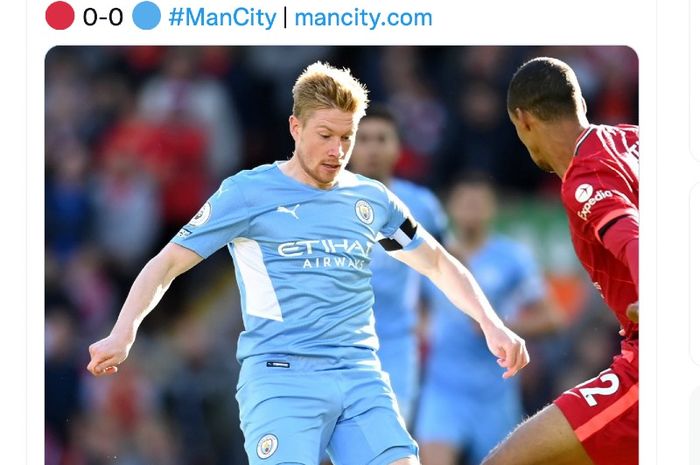 Gelandang andalan Manchester City, Kevin De Bruyne, tampil melawan Liverpool, Minggu (3/10/2021)