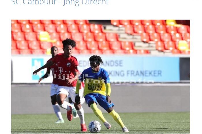 Pemain muda Indonesia, Bagus Kahfi bermain selama 45 menit saat Jong FC Utrecht bertanding melawan tim cadangan SC Cambuur di Cambuur Stadium, Rabu (6/10/2021).