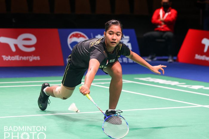 Pebulu tangkis tunggal putri, Ester Nurumi Tri Wardoyo, pada partai terakhir Uber Cup 2020 kontra Jepang di Ceres Arena, Aarhus, Denmark, Selasa (12/10/2021).