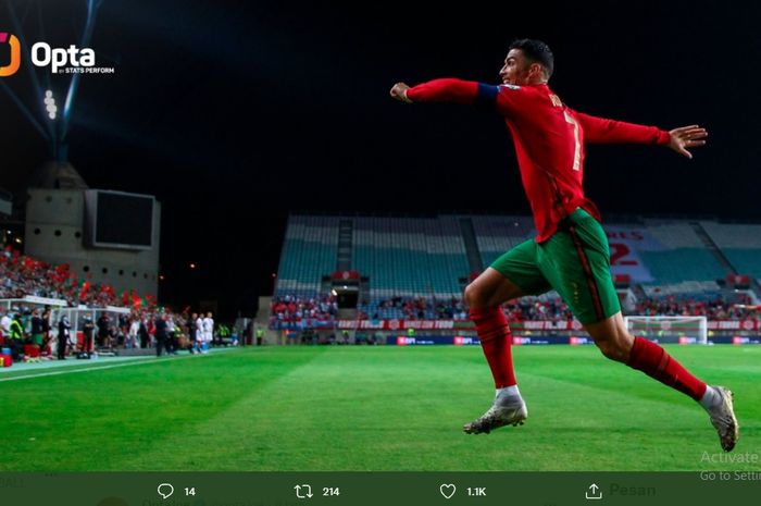 Megabintang timnas Portugal, Cristiano Ronaldo.