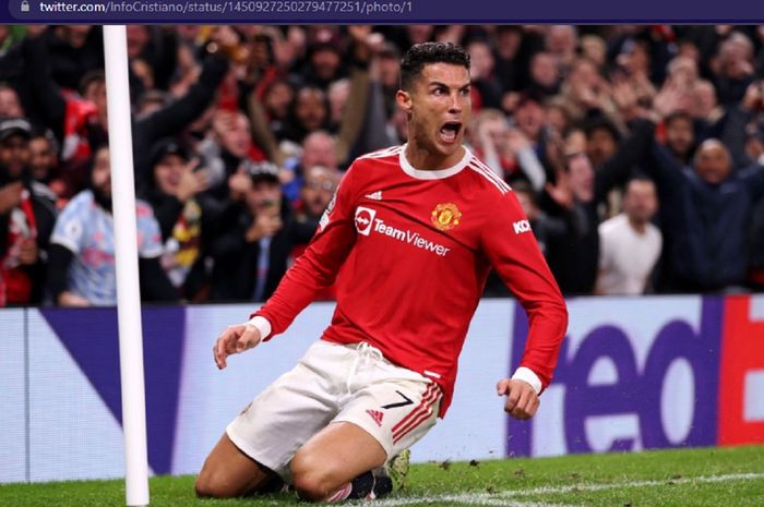 Megabintang Manchester United, Cristiano Ronaldo, merayakan gol ke gawang Atalanta di Stadion Old Trafford dalam matchday ketiga Grup F Liga Champions 2021-2022, Rabu (20/10/2021) waktu setempat atau Kamis pukul 02.00 WIB. 