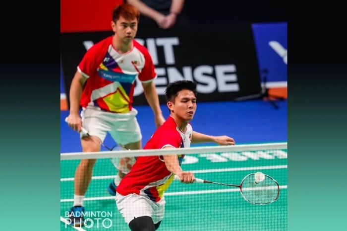 Ganda putra Malaysia Goh Sze Fei dan Nur Izzuddin Rumsani tampil lebih baik dari pasangan Indonesia Fajar Alfian dan Muhammad Rian Ardianto di Denmark Open 2021.