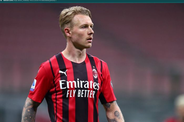 Bek senior AC Milan, Simon Kjaer.