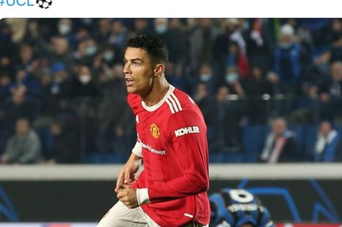 Striker Manchester United, Cristiano Ronaldo, merayakan gol dalam laga Grup F Liga Champions kontra Atalanta di Stadio di Bergamo, Selasa (2/11/2021).