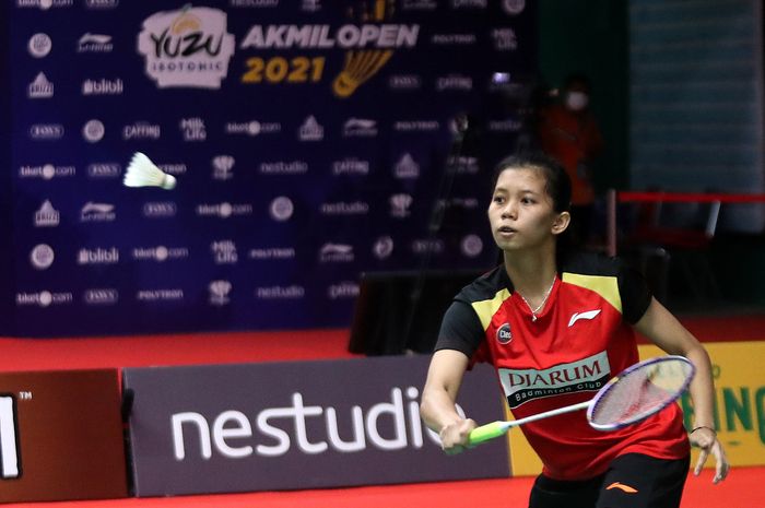 Tunggal Taruna Putri U19 Ruzana (PB Djarum Kudus) saat tampil pada final Akmil Open 2021, Magelang, Minggu (7/11/2021)