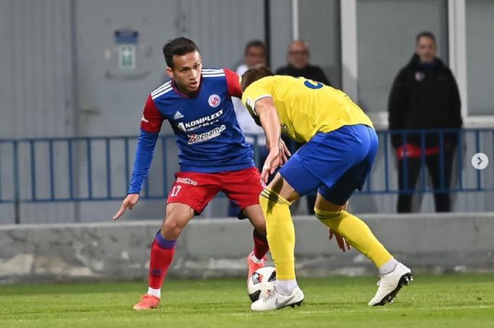 Egy Maulana Vikri saat tampil membela FK Senica di Liga Super Slovakia.