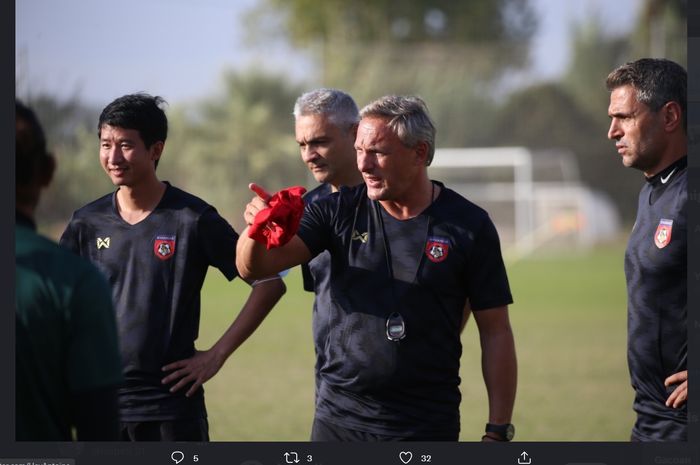 Pelatih Timnas Myanmar Antoine Hey siap menghadapi Timnas Indonesia dalam uji coba di Turki.