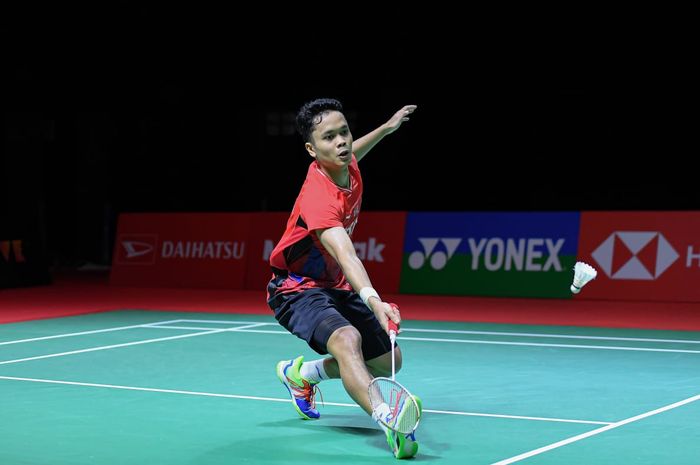 Pebulu tangkis tunggal putra Indonesia, Anthony Sinisuka Ginting, menjalani latihan jelang Indonesia Masters 2021 di Bali International Convention Centre &amp; Westin Resort, Senin (15/11/2021).