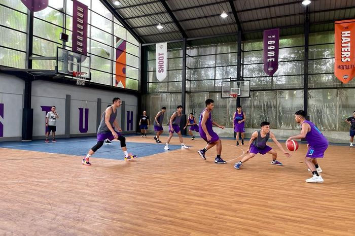 Hangtuah Jakarta melakukan pemusatan latihan jelang IBL 2022 di Jakarta.