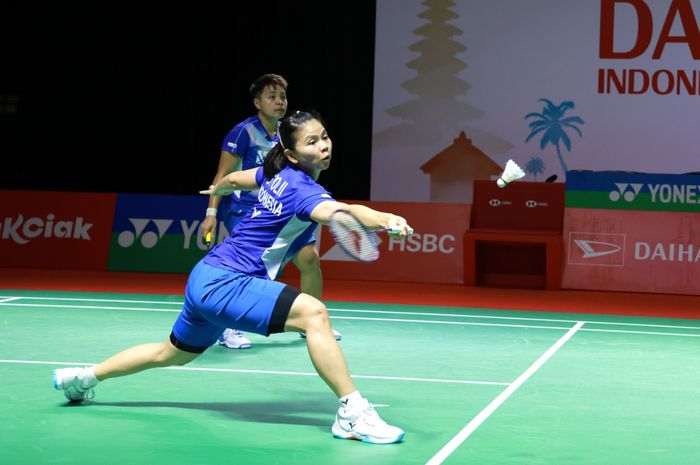 Pasangan ganda putri, Greysia Polii/Apriyani Rahayu, saat beraksi di babak 16 besar turnamen Indonesia Masters di Bali International Convention Centre, Nusa Dua, Bali, Kamis (18/11/2021).