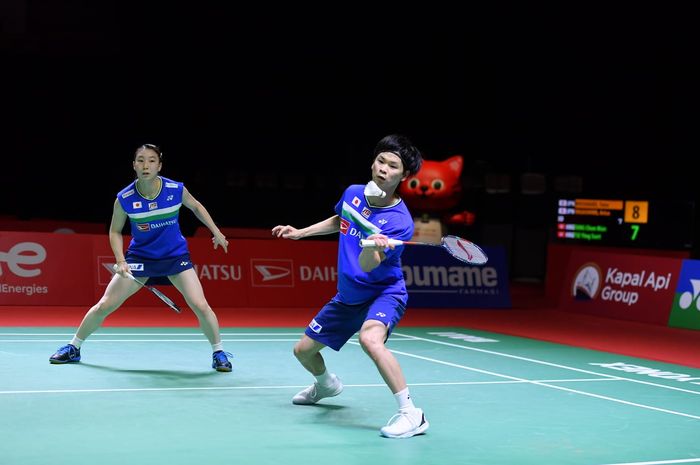 Pasangan ganda campuran Jepang, Yuta Watanabe/Arisa Higashino, saat tampil di semifinal Indonesia Masters 2021, Sabtu (20/11/2021). Saat itu, Yuta Watanabe/Arisa Higashino kalah dari pasangan Hong Kong, Tan Chun Man/Tse Ying Suet 21-18, 19-21, 17-21.