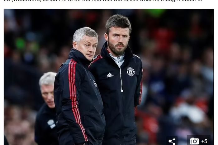 Ole Gunnar Solskjaer (kiri) dan Michael Carrick (kanan).