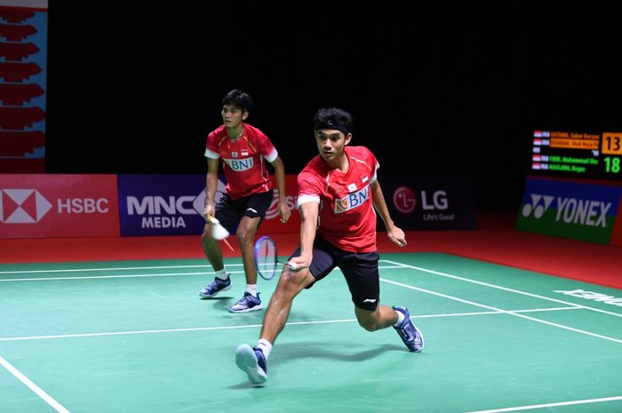 Pasangan ganda putra Indonesia, Muhammad Shohibul Fikri/Bagas Maulana, pada babak pertama Indonesia Open 2021 di Bali International Convention Centre, Nusa Dua, Rabu (24/11/2021).