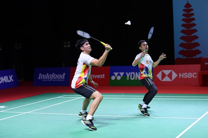 Pasangan ganda putra, Leo Rolly Carnando/Daniel Marthin, saat tampil pada babak 32 besar Indonesia Open 2021, di Bali International Convention Centre, Nusa Dua, Bali, Rabu (24/11/2021).